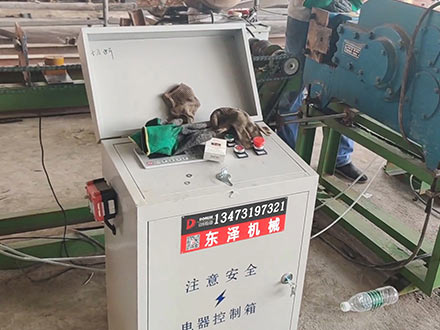 2020年7月25號，瀘州安裝錨桿全套設(shè)備